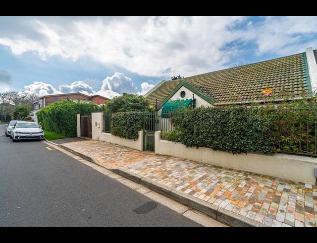 3 BEDROOM HOUSE FOR SALE IN RONDEBOSCH